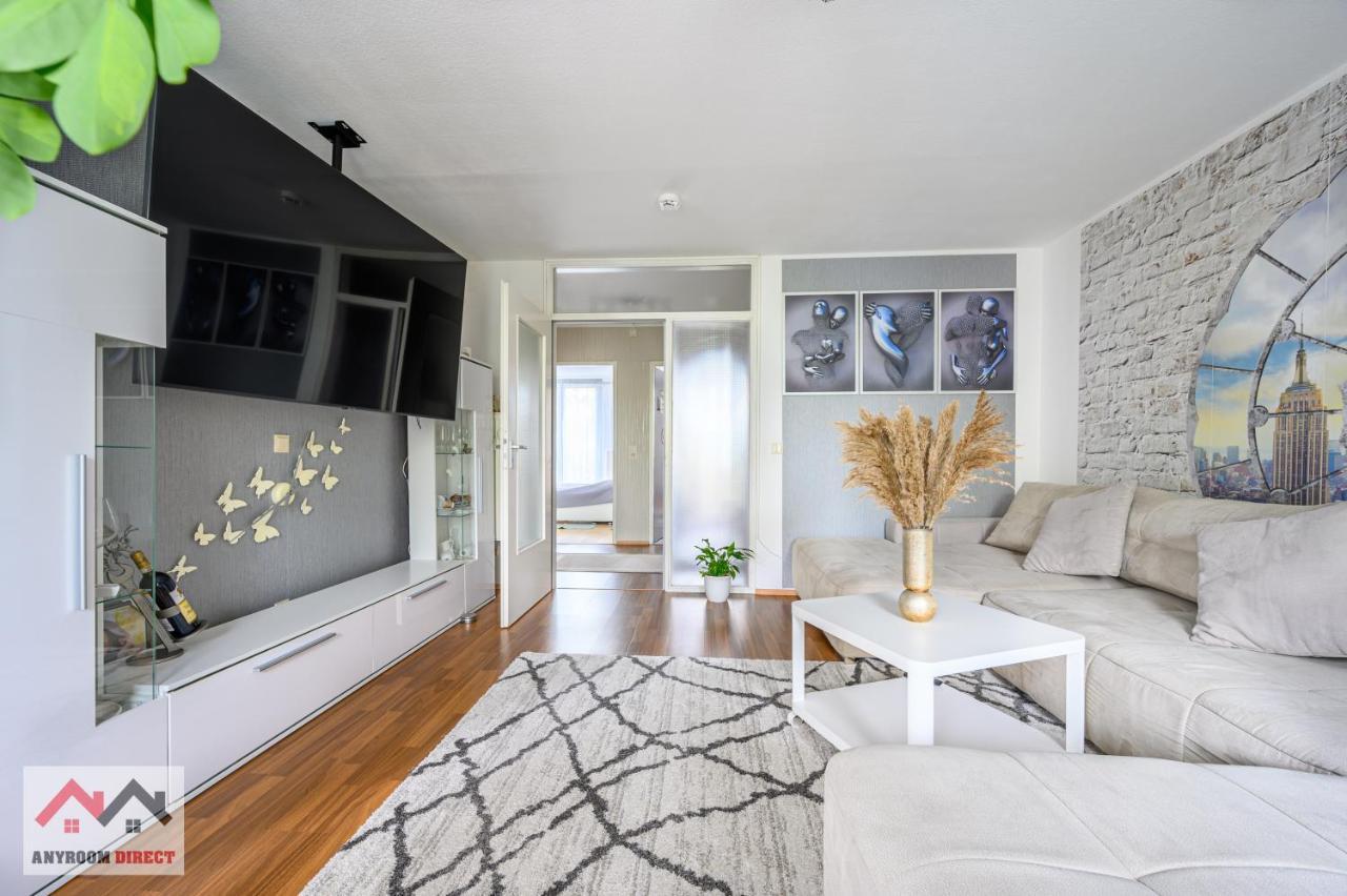 Anyroomdirect Private Apartments Near Hannover Exhibition Room Agency المظهر الخارجي الصورة